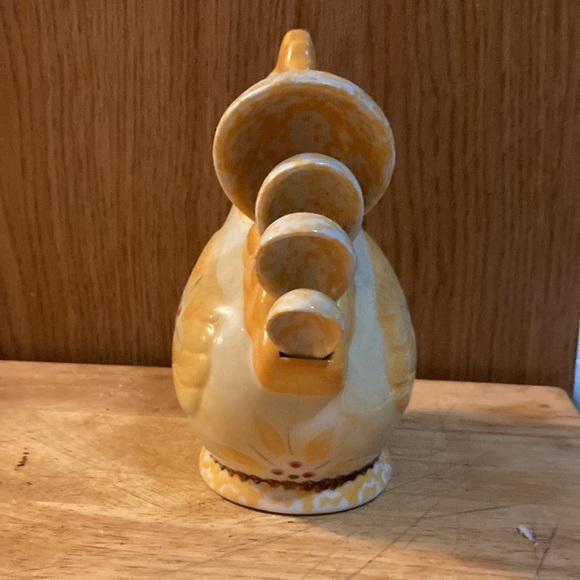 Yellow Floral Ceramic Chicken Figurine with measuring spoons - Picture 4 of 7
